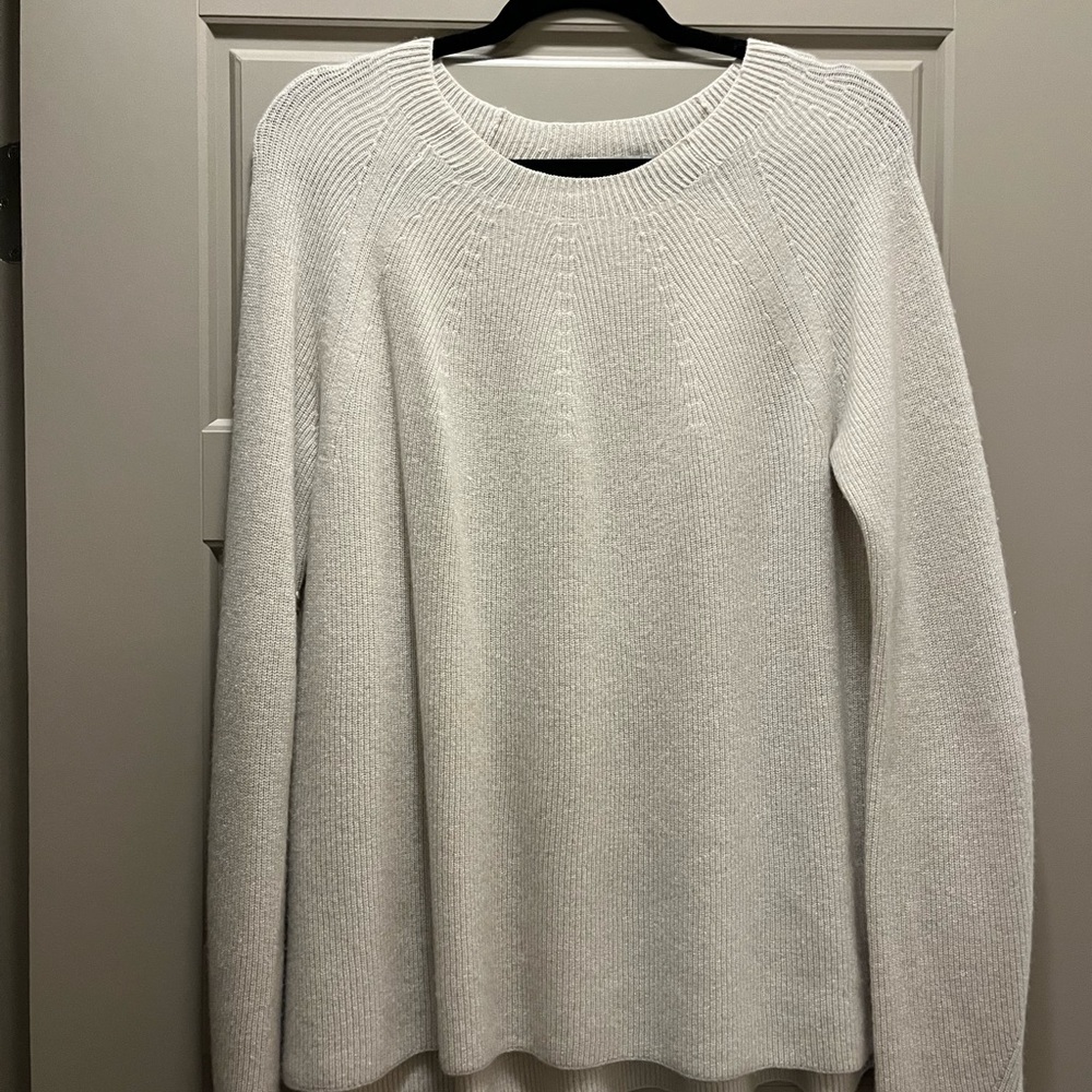 Vince 100% Cashmere Sweater - New w/o Tags